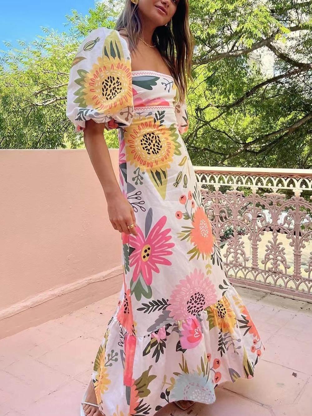 Maxikleid mit quadratischem Ausschnitt und Blumenmuster und Puffärmeln