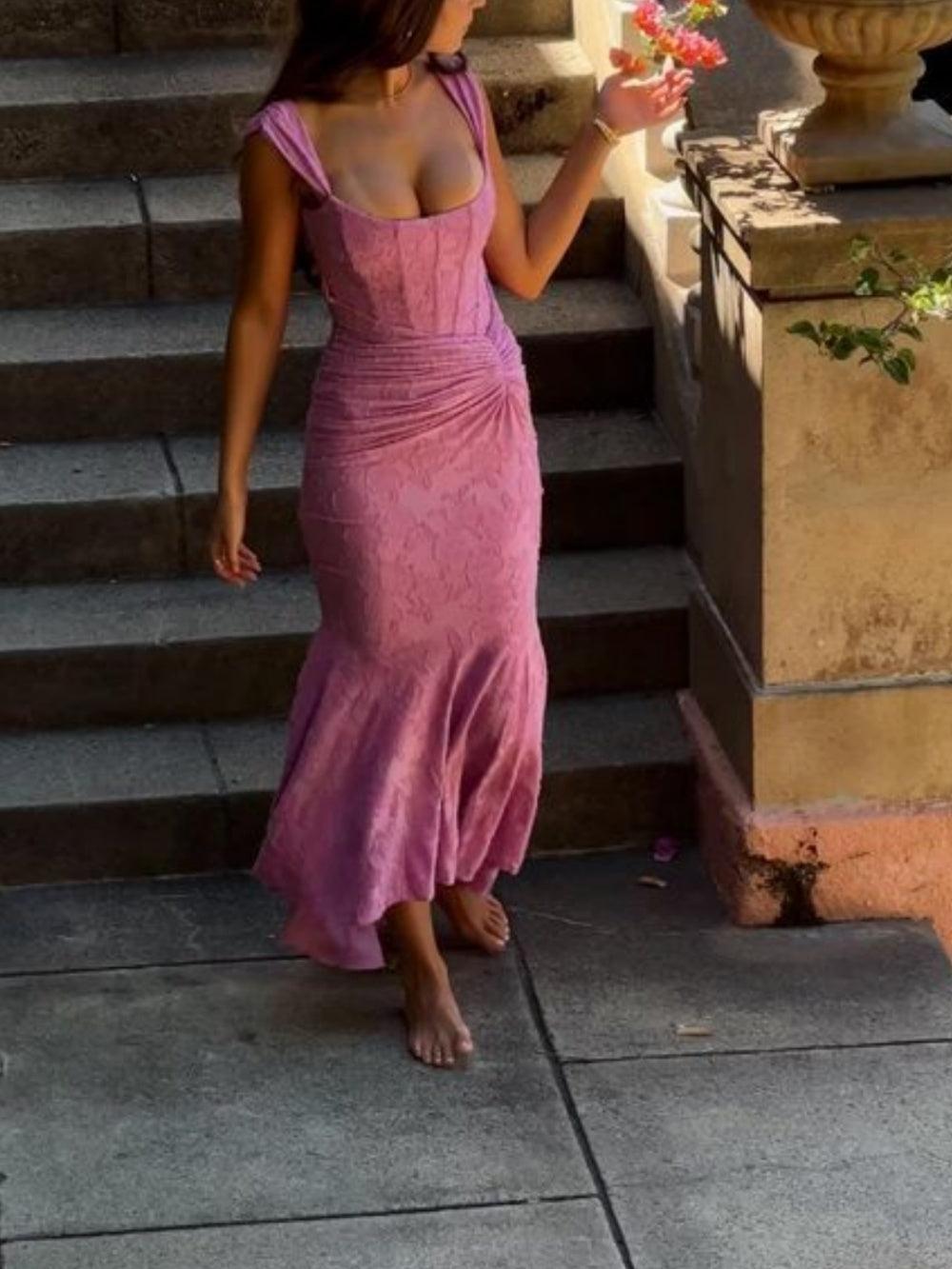 Dunkelrosa Glockenblumen-Maxi-Kleid