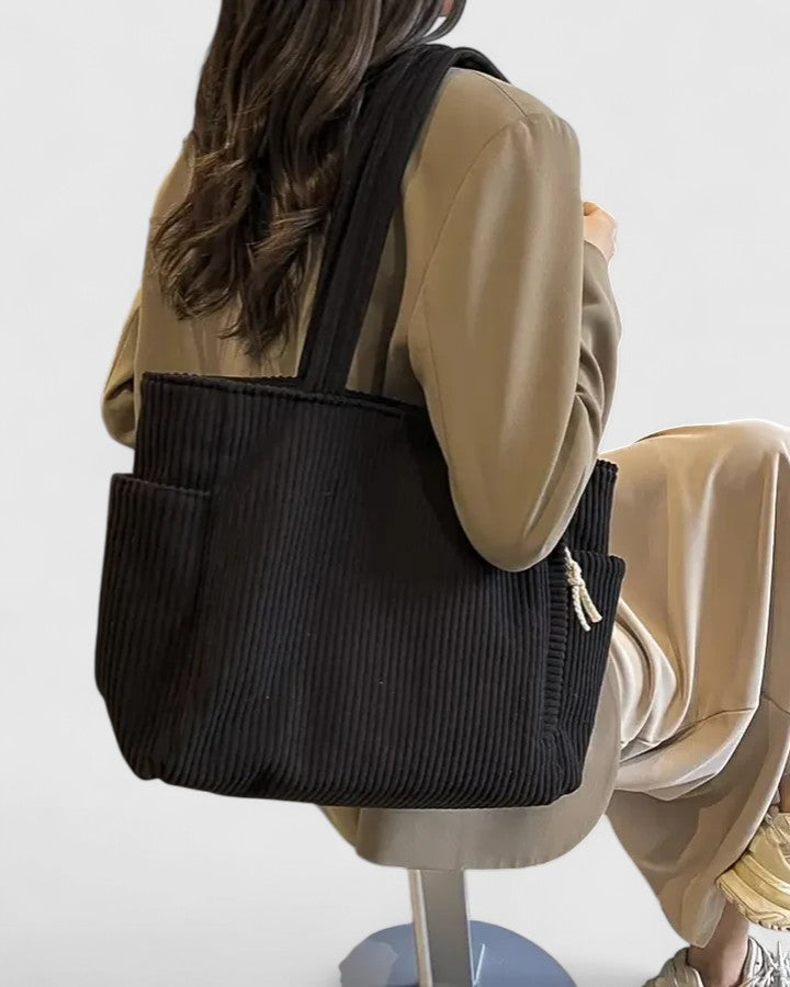 Angelique | Elegante Tote Bag