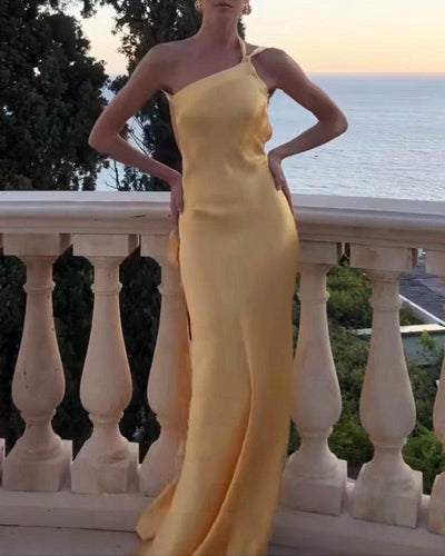 Elegantes schräges Schulter-Kleid in einfarbig für Partys