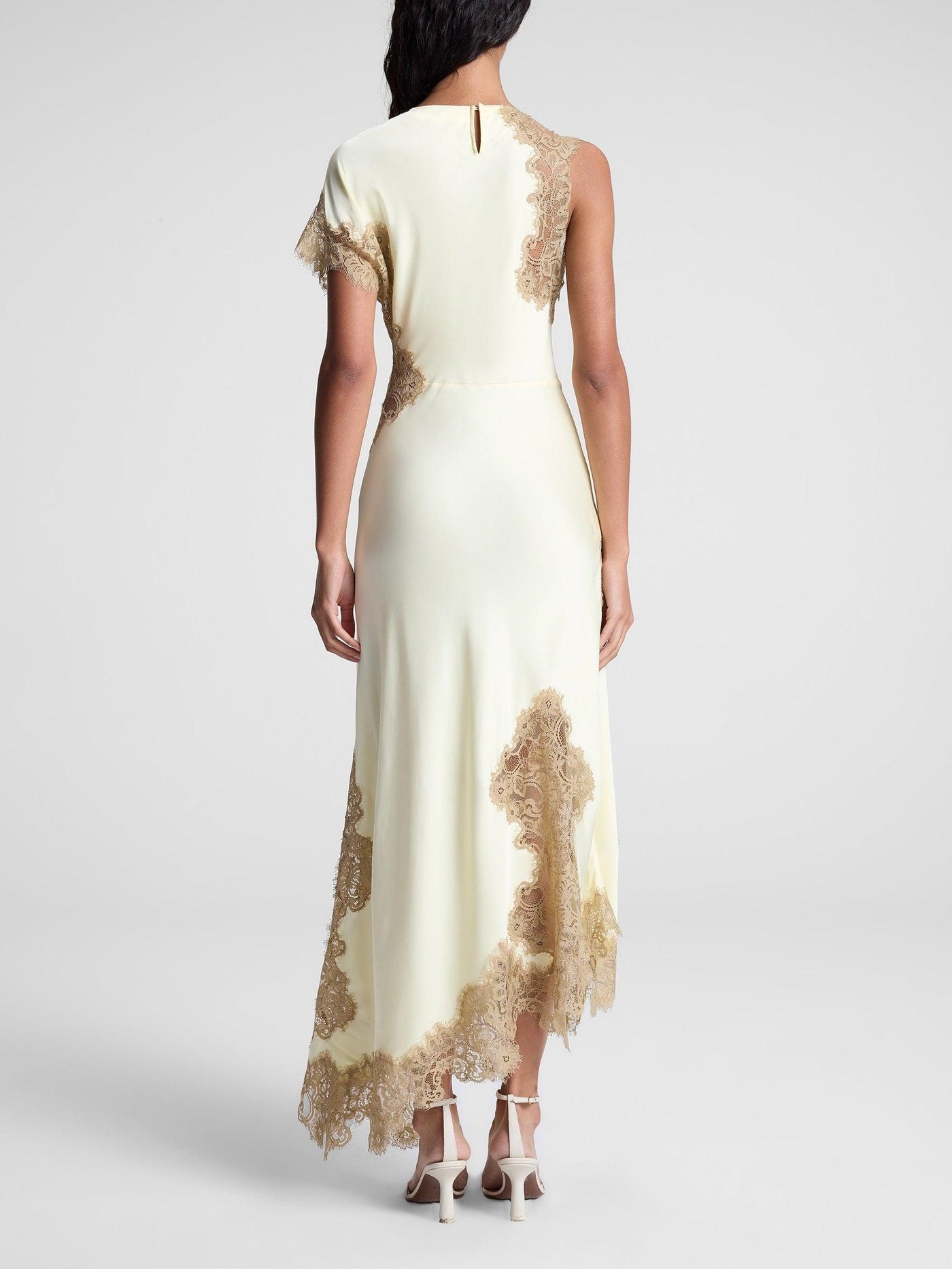 Satin- und Spitzen-Maxikleid