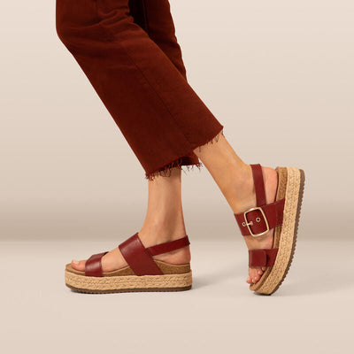 Brooke - Plattform-Sandalen mit Fußgewölbeunterstützung