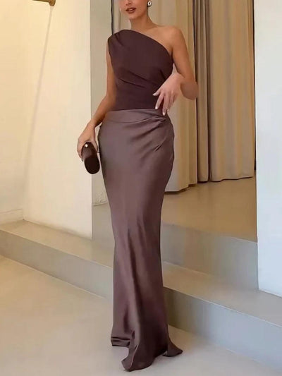 Einseitiges Neckholder Falten Maxi Kleid für Partys
