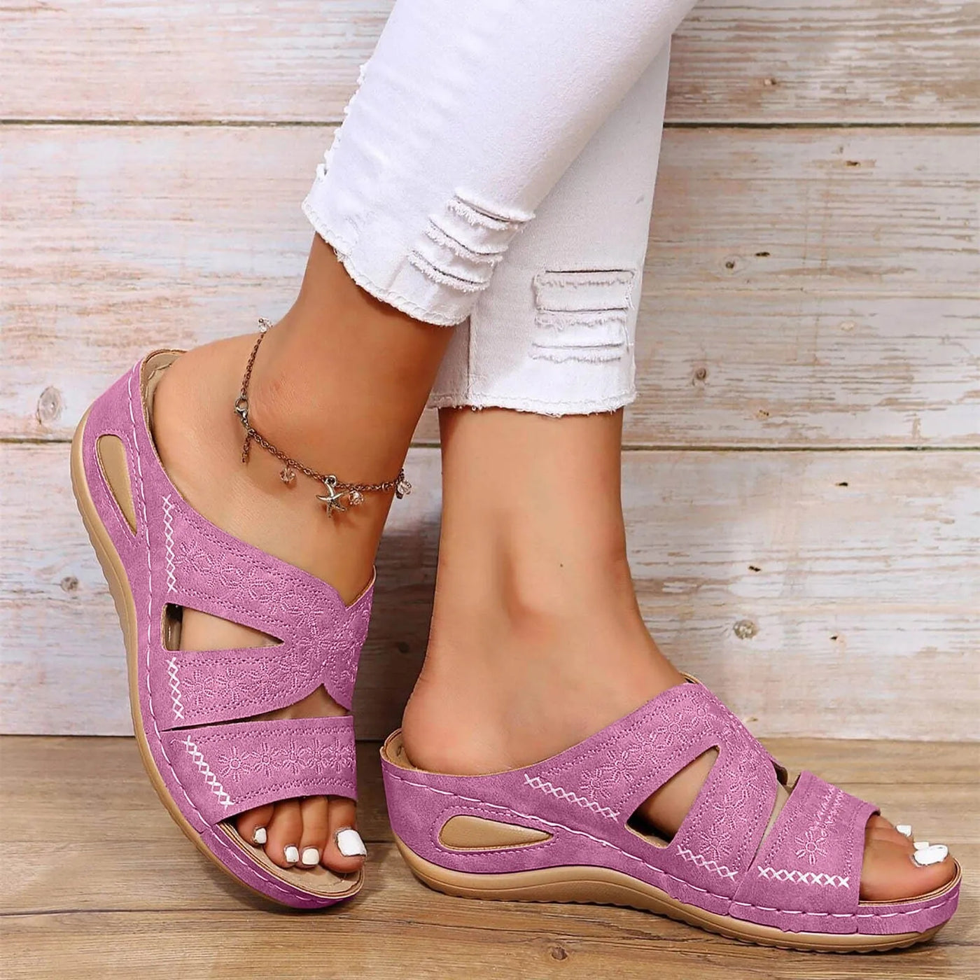 Adalynn - Sandalen mit Kristallenverschluss
