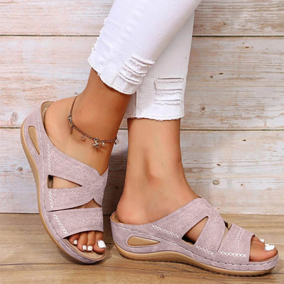 Adalynn - Sandalen mit Kristallenverschluss