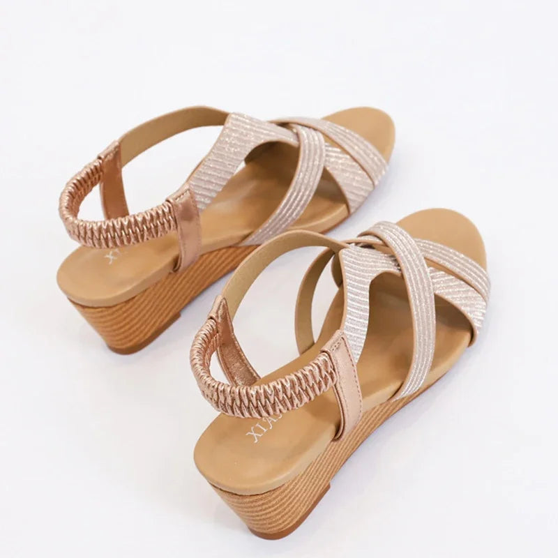 Naomi - Elegante Keilabsatzsandalen