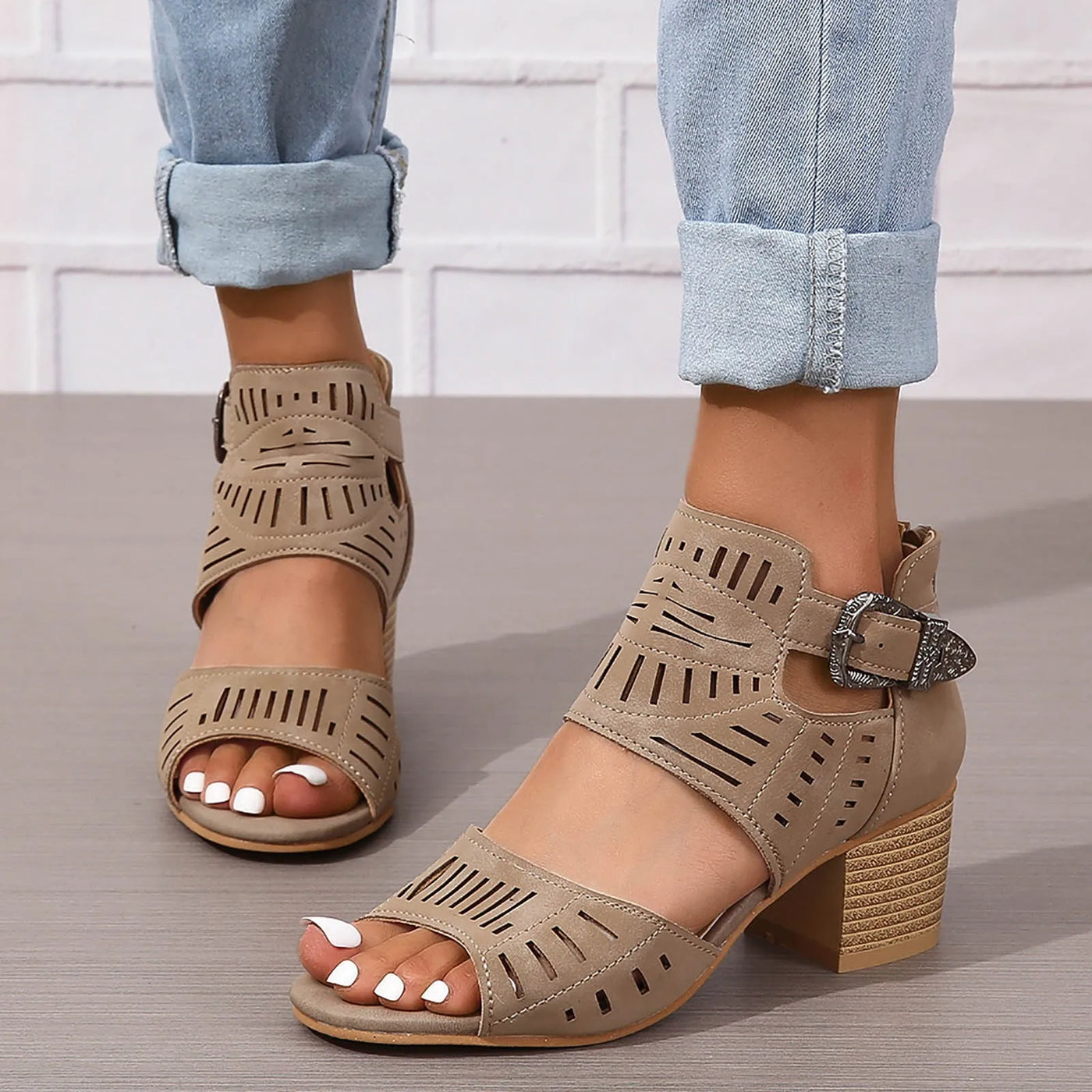 Sienna - Absatzsandalen mit Fersenriemen