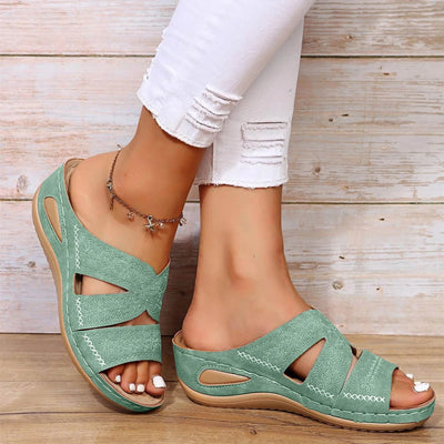 Adalynn - Sandalen mit Kristallenverschluss